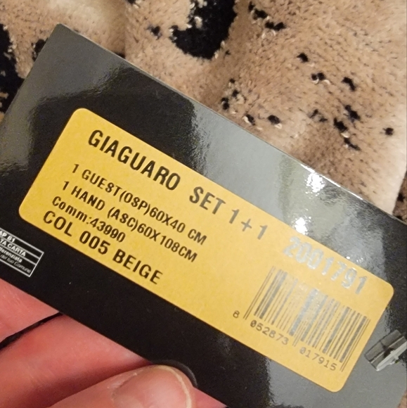 New set of Roberto cavalli bath set towel - Picture 8 of 8